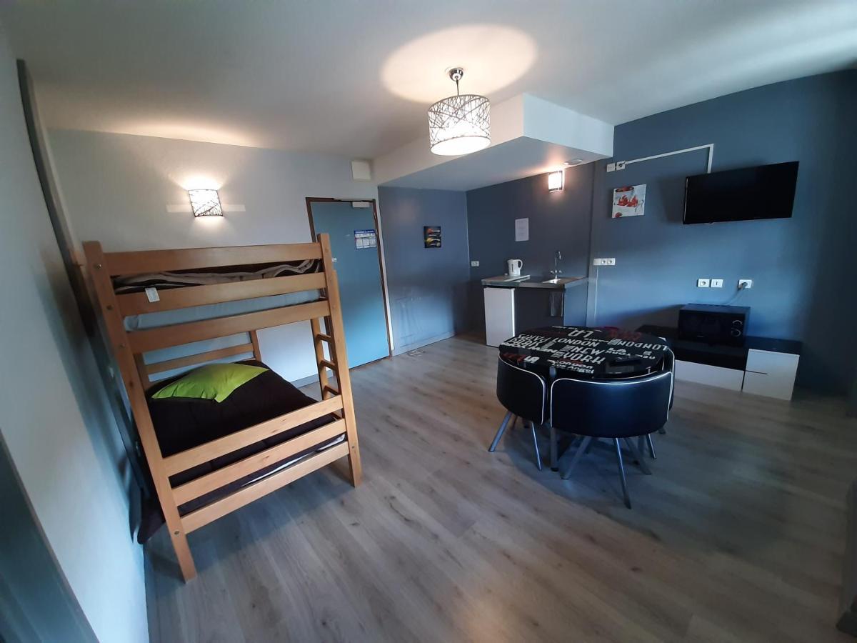 אורנה Hotel De La Vallee מראה חיצוני תמונה