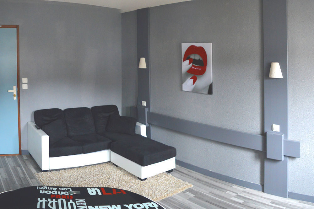 אורנה Hotel De La Vallee מראה חיצוני תמונה