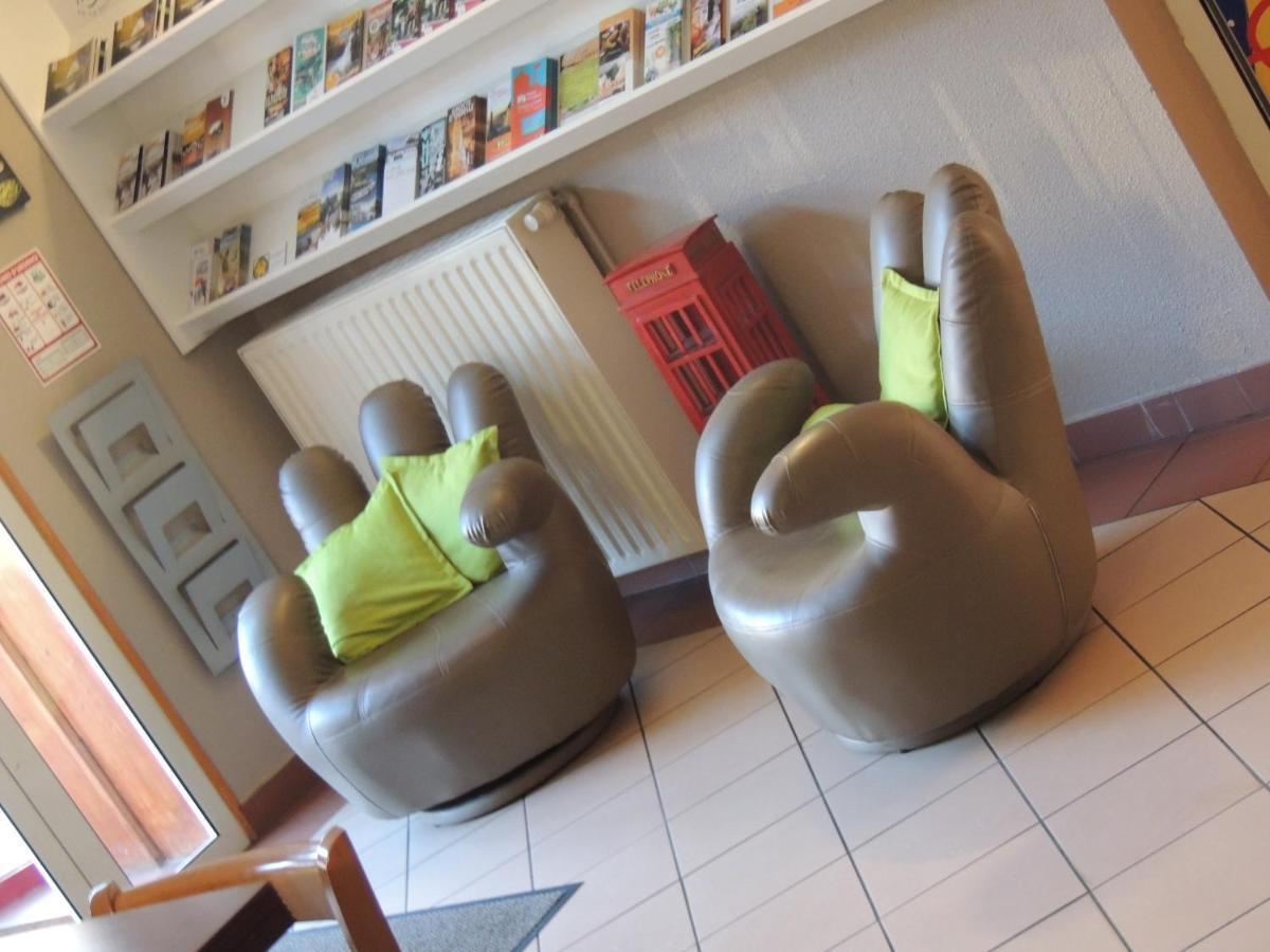 אורנה Hotel De La Vallee מראה חיצוני תמונה