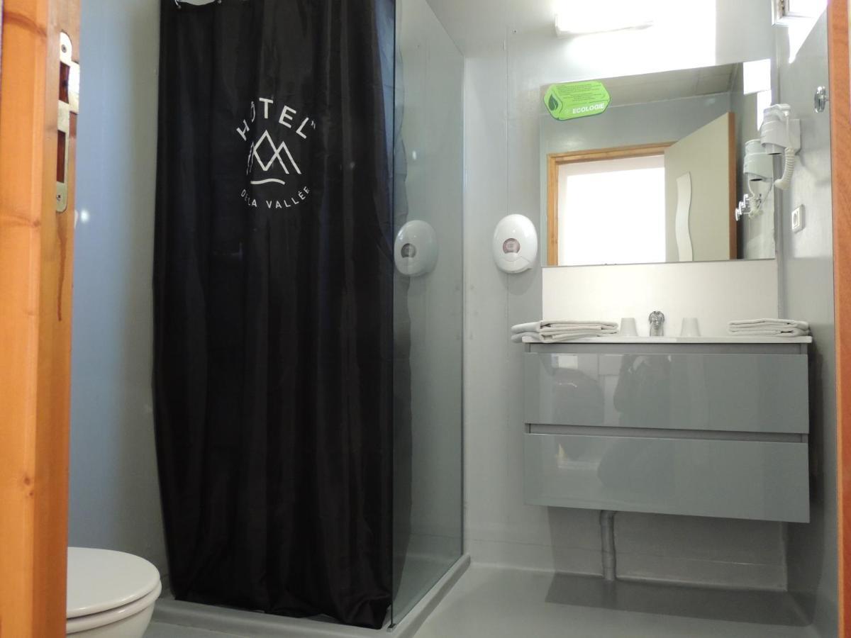 אורנה Hotel De La Vallee מראה חיצוני תמונה
