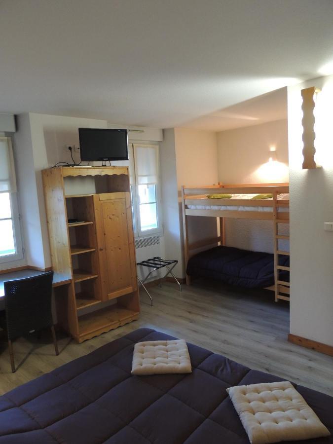 אורנה Hotel De La Vallee מראה חיצוני תמונה